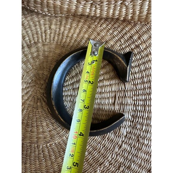 4 x 3.5” Letter C decor - Picture 2 of 7